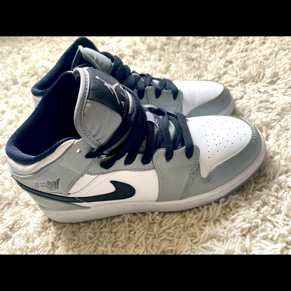 Jordan High top ones